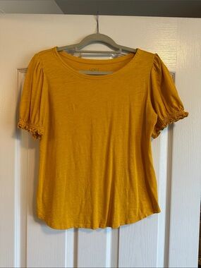 LOFT Mustard Short Sleeve Ruffle Sleeve Tee